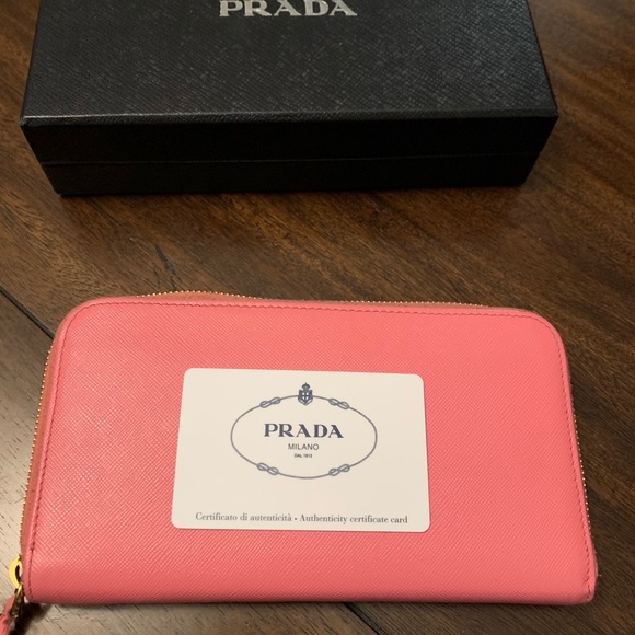 Prada wallet - Picture 9 of 9